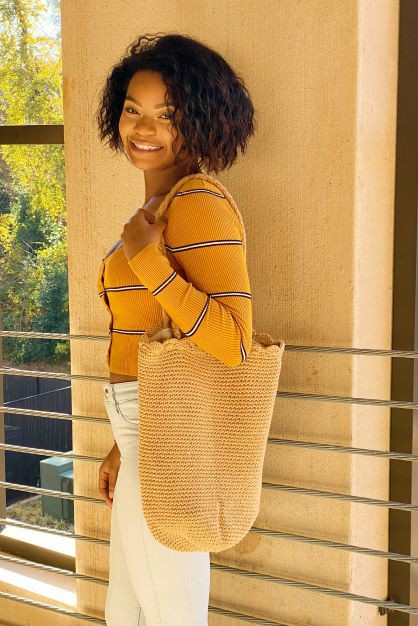 Knitted Scalloped Edge Tote - Tigbul's Variety Fashion Shop