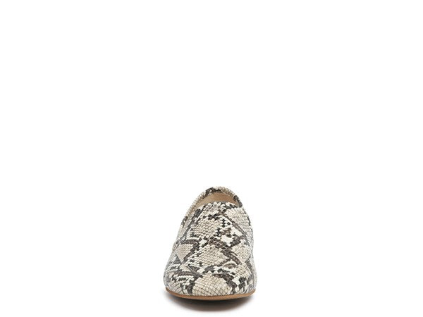 JULIA LEATHER POINTED LOAFERS - Tigbul's Variety Fashion Shop