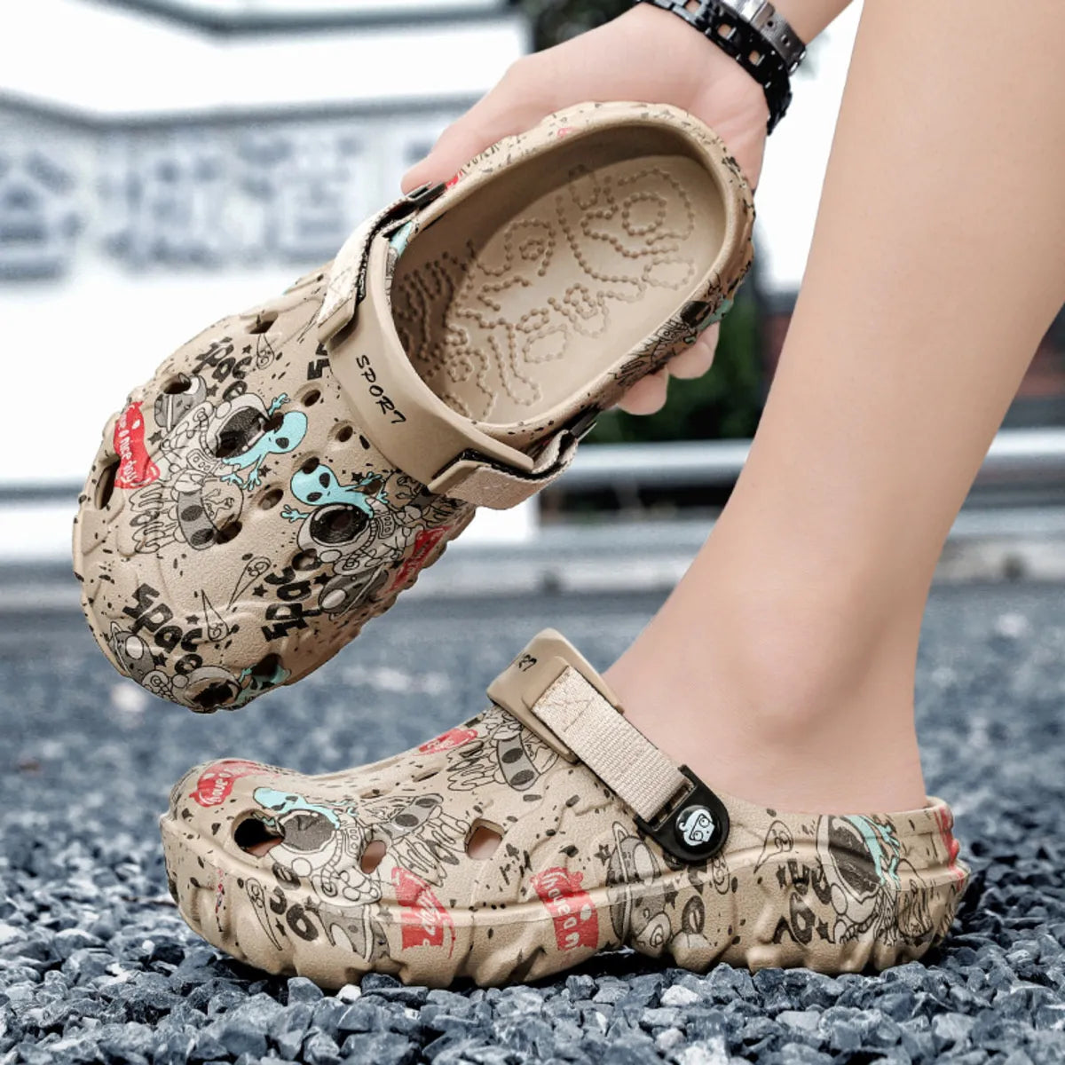 Men's Printed Platform Sandals - Tigbul's Variety Fashion Shop