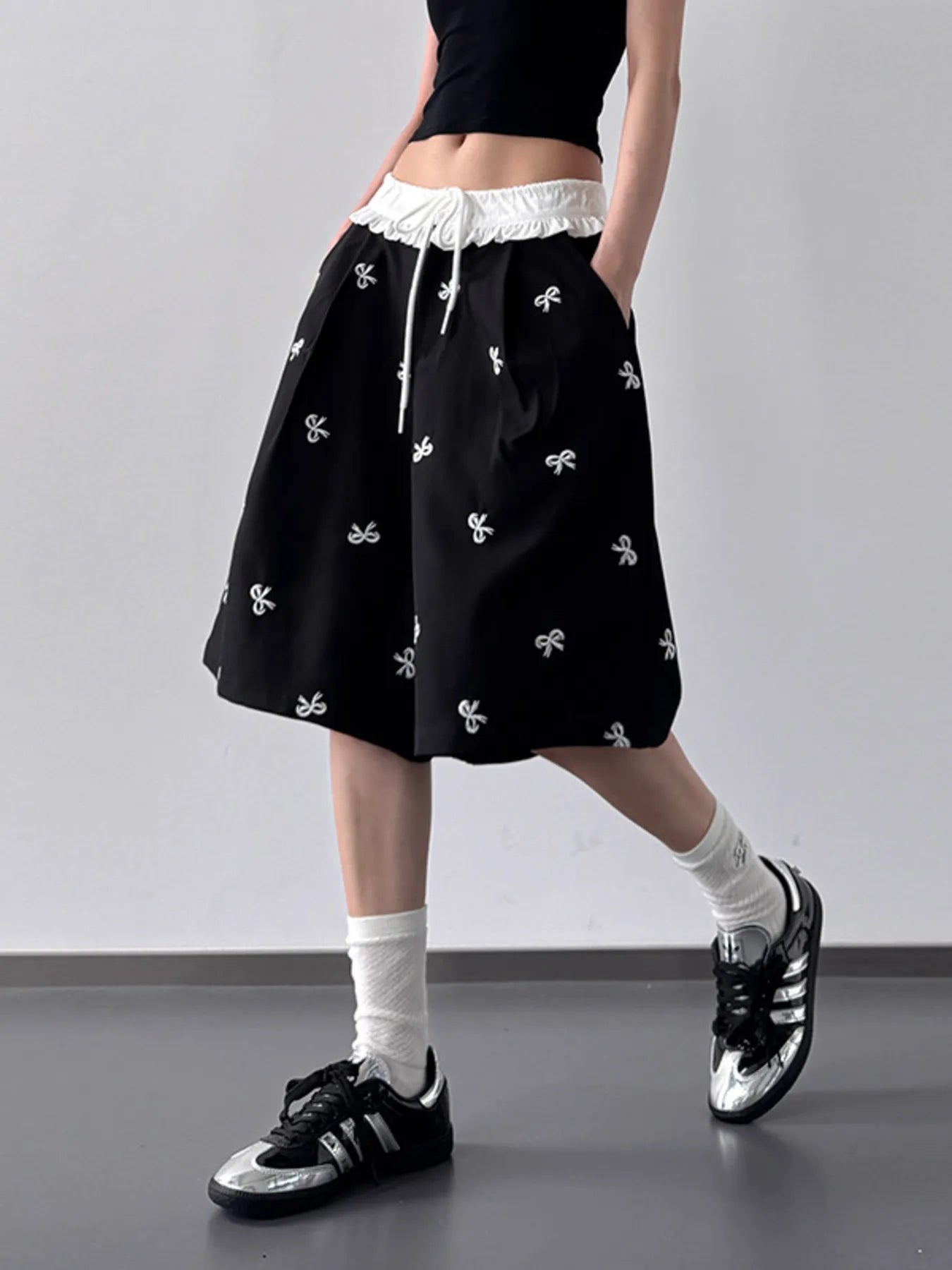 Bow Print Wide Leg Shorts with Contrast Ruffle Waistband - Tigbul's Variety Fashion Shop