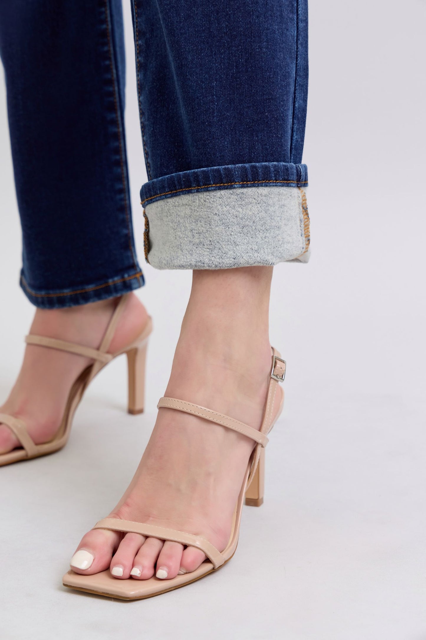 Judy Blue Full Size Washed Straight Leg Jeans with Pockets - Tigbul's Variety Fashion Shop