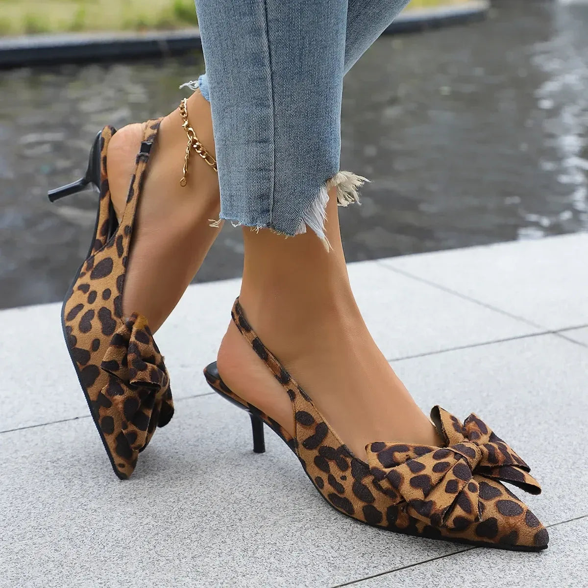 Bow Point Toe Kitten Heels Pumps - Tigbul's Variety Fashion Shop