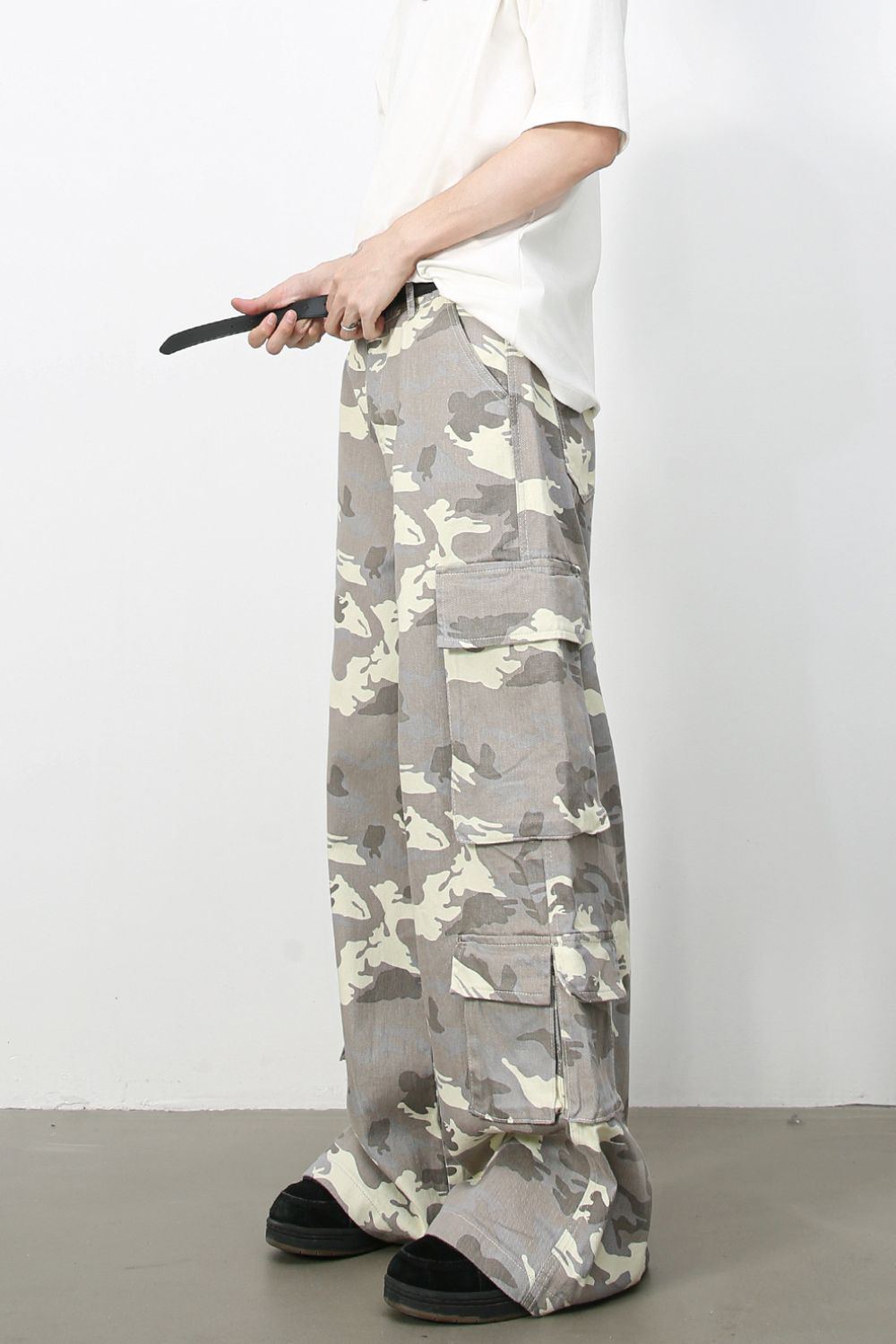 Men's Camouflage Wide Leg Cargo Jeans - Tigbul's Variety Fashion Shop