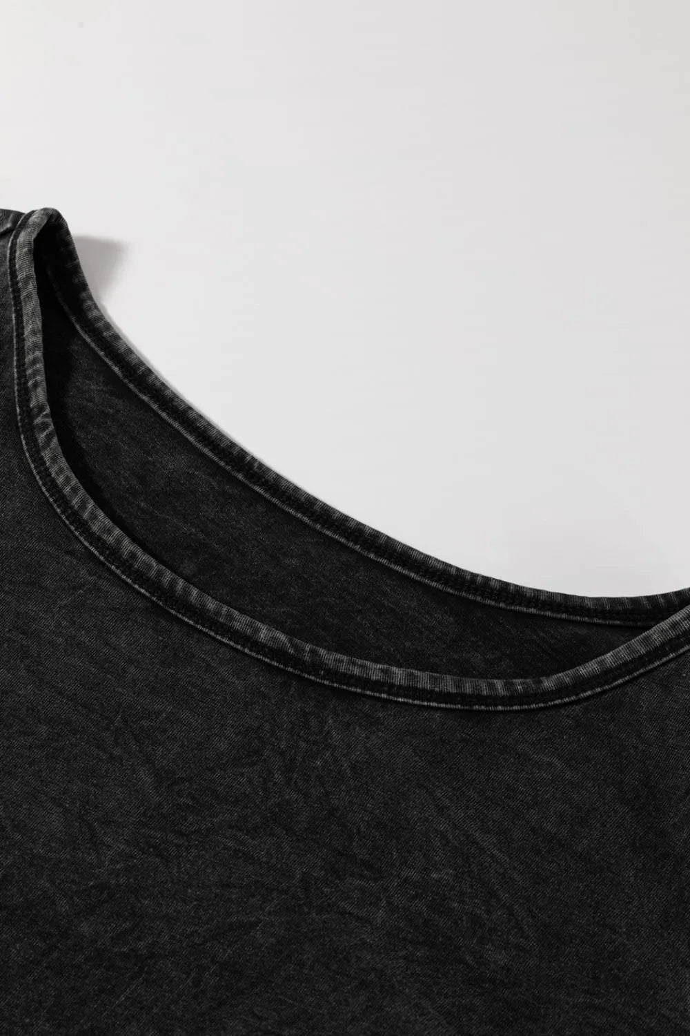 Contrast Round Neck Half Sleeve Black T-Shirt - Tigbul's Variety Fashion Shop