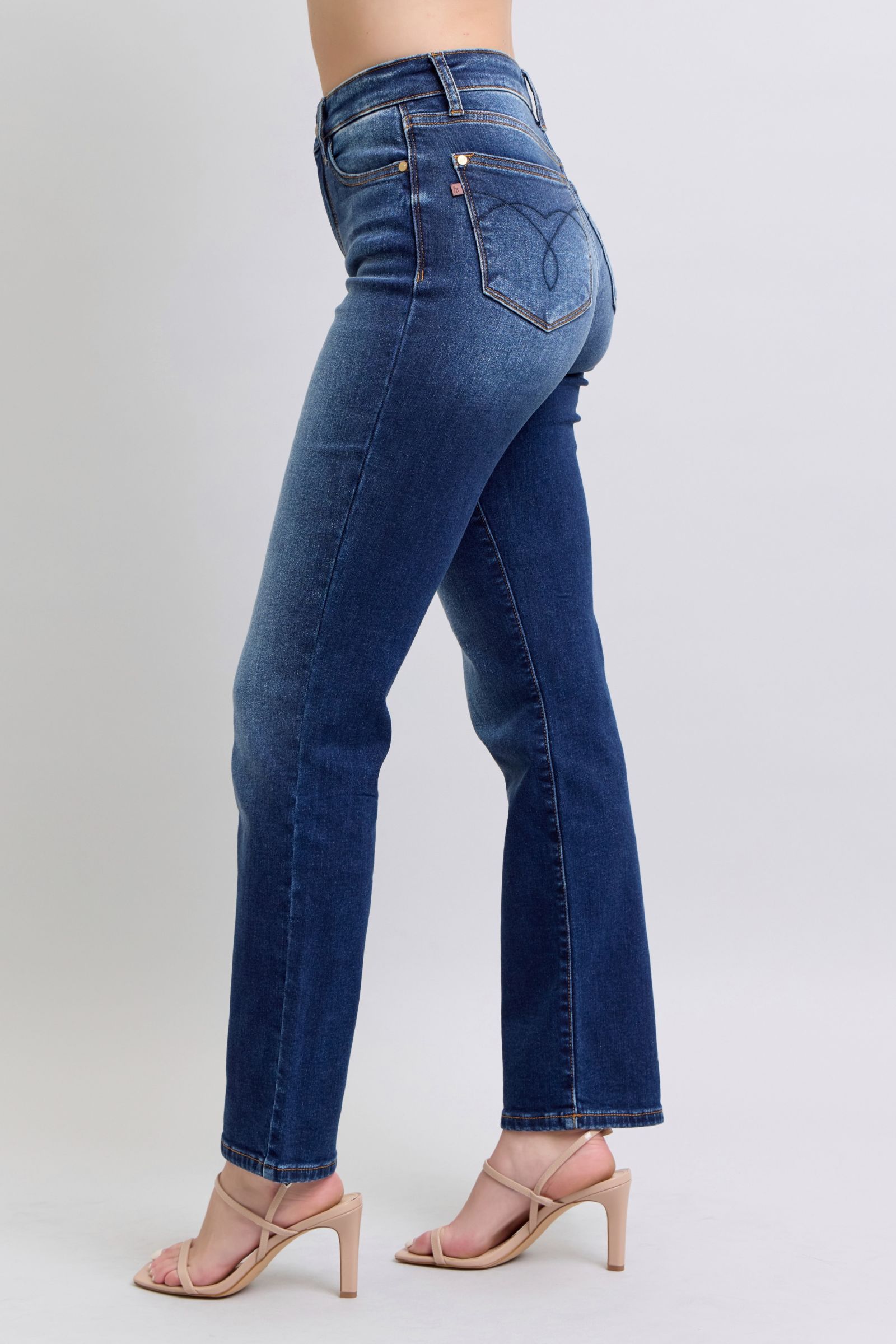 Judy Blue Full Size Washed Straight Leg Jeans with Pockets - Tigbul's Variety Fashion Shop