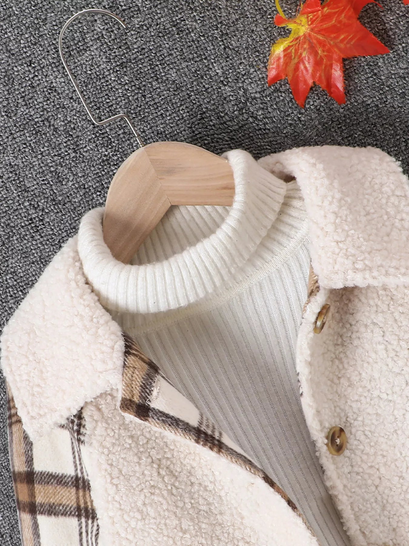 Children's Cozy Plaid Sleeve Fleece Jacket - Tigbuls