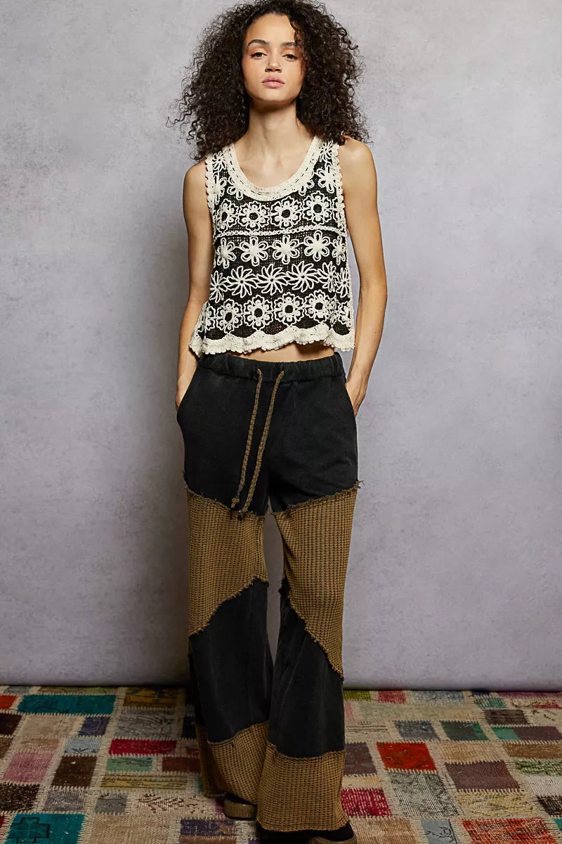 POL Floral Round Neck Cropped Crochet Sleeveless Top with Scalloped Edge - Tigbul's Variety Fashion Shop