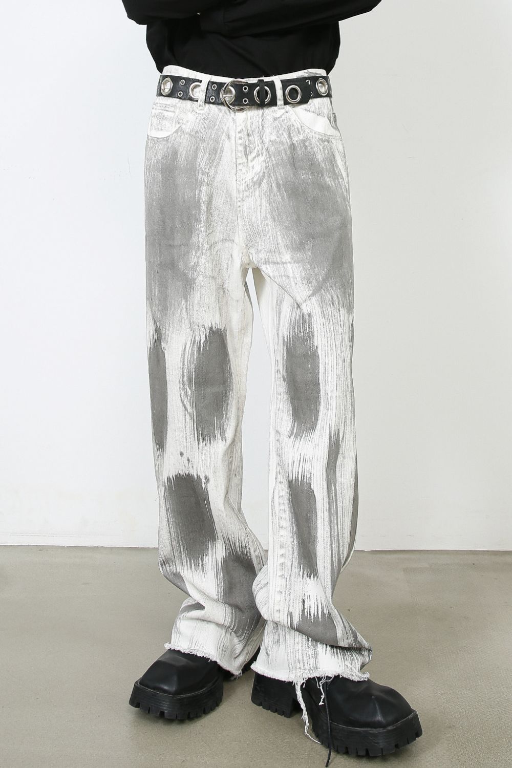 Men's Contrast Loose Jeans - Tigbul's Variety Fashion Shop