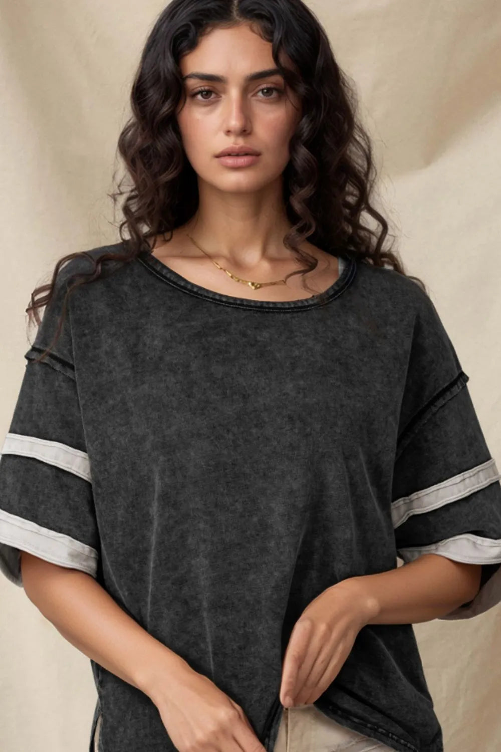 Contrast Round Neck Half Sleeve Black T-Shirt - Tigbul's Variety Fashion Shop