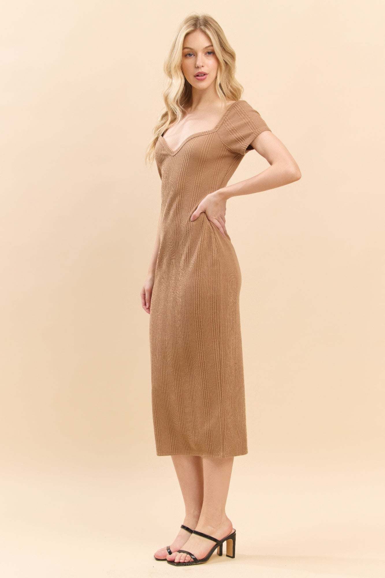 Sweet Heart Neck Bubble Rib Short Sleeve Dress - Tigbul's Variety Fashion Shop