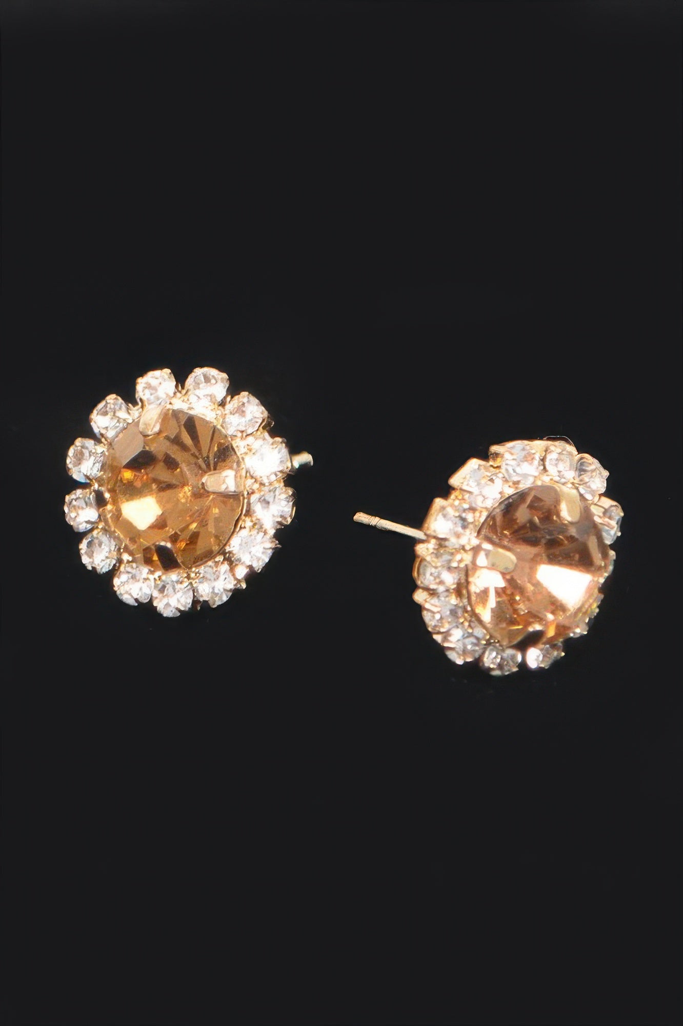Stone Stud Earring - Tigbul's Variety Fashion Shop