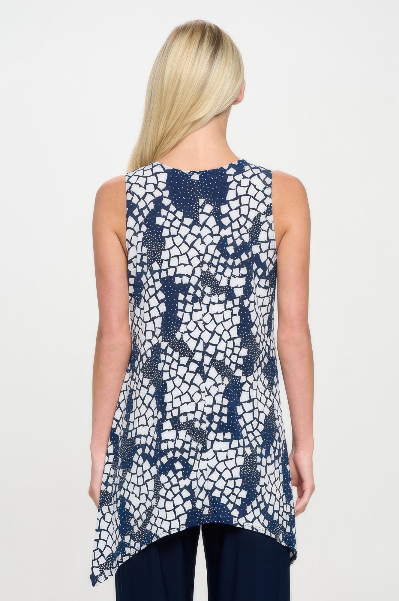 Hit Shark Bite Hem Tank - Tigbul's Variety Fashion Shop