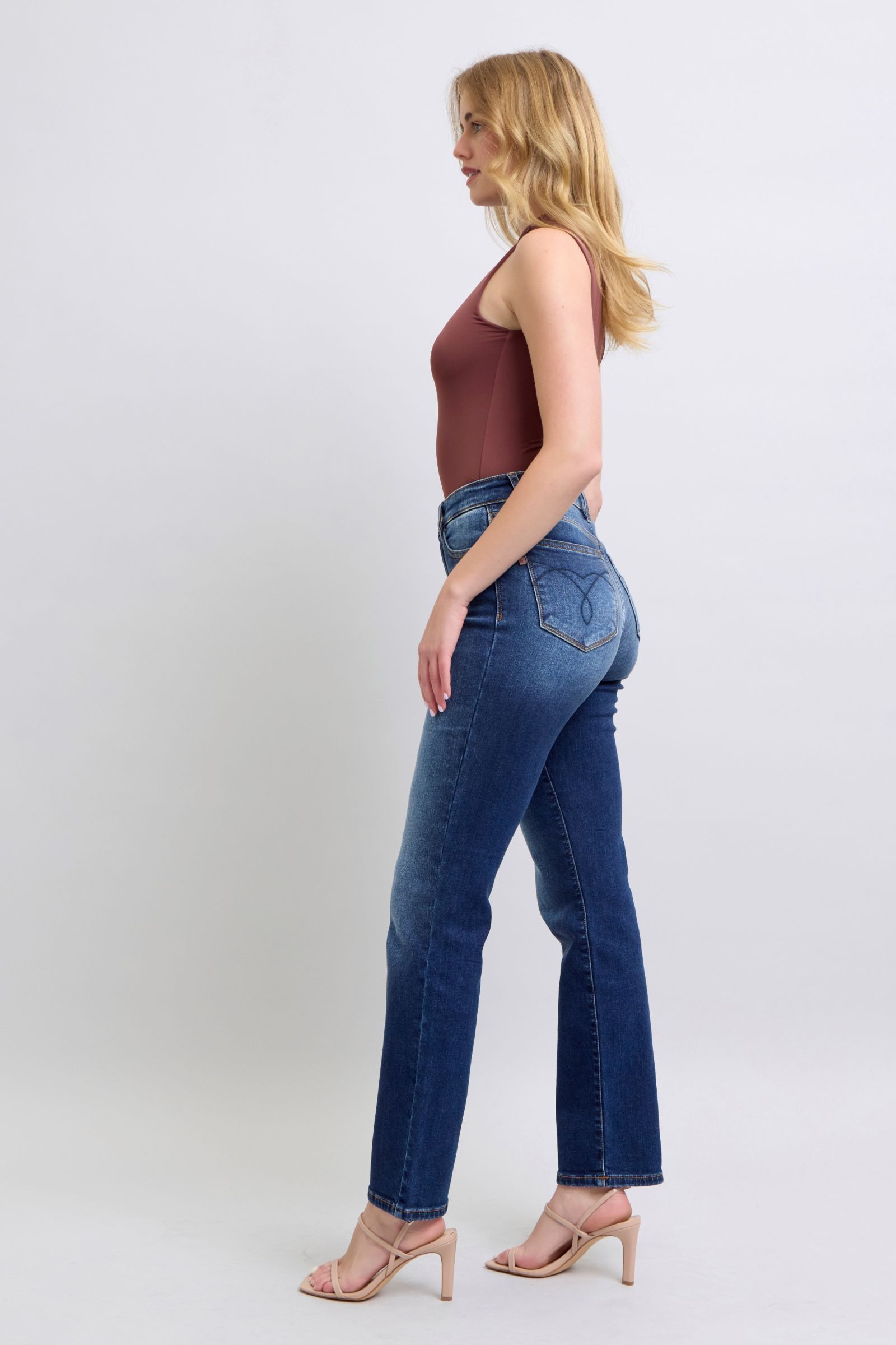 Judy Blue Full Size Washed Straight Leg Jeans with Pockets - Tigbul's Variety Fashion Shop