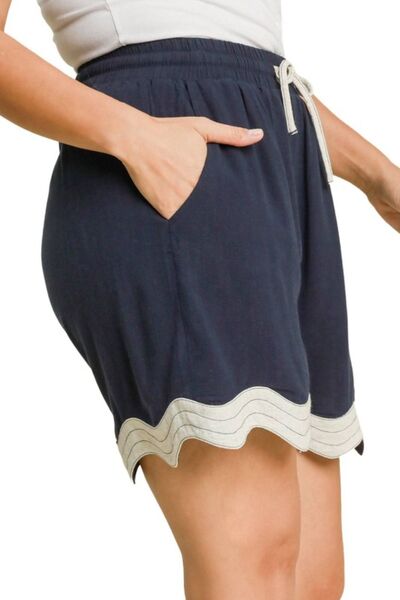 Dark Navy Color Blocked Scalloped Hem Shorts - Tigbul's Variety Fashion Shop