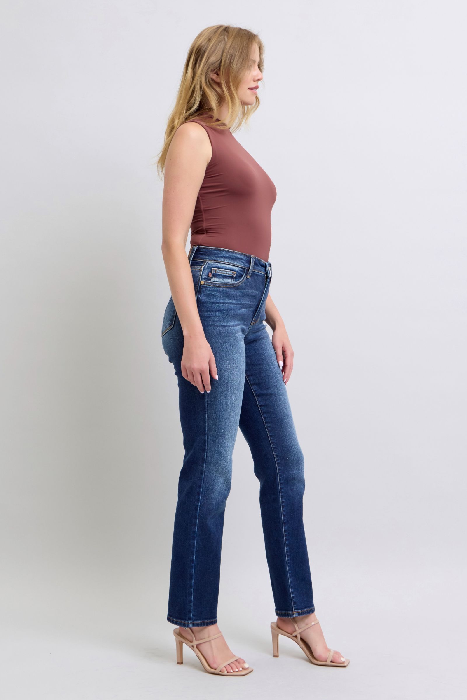 Judy Blue Full Size Washed Straight Leg Jeans with Pockets - Tigbul's Variety Fashion Shop