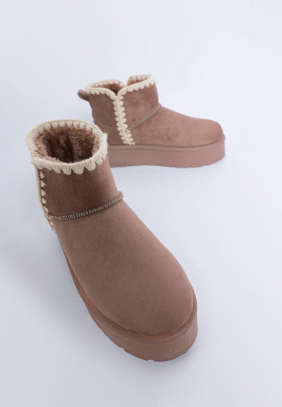 Rochas Scalloped Detail Snow Boots - Tigbul's Variety Fashion Shop