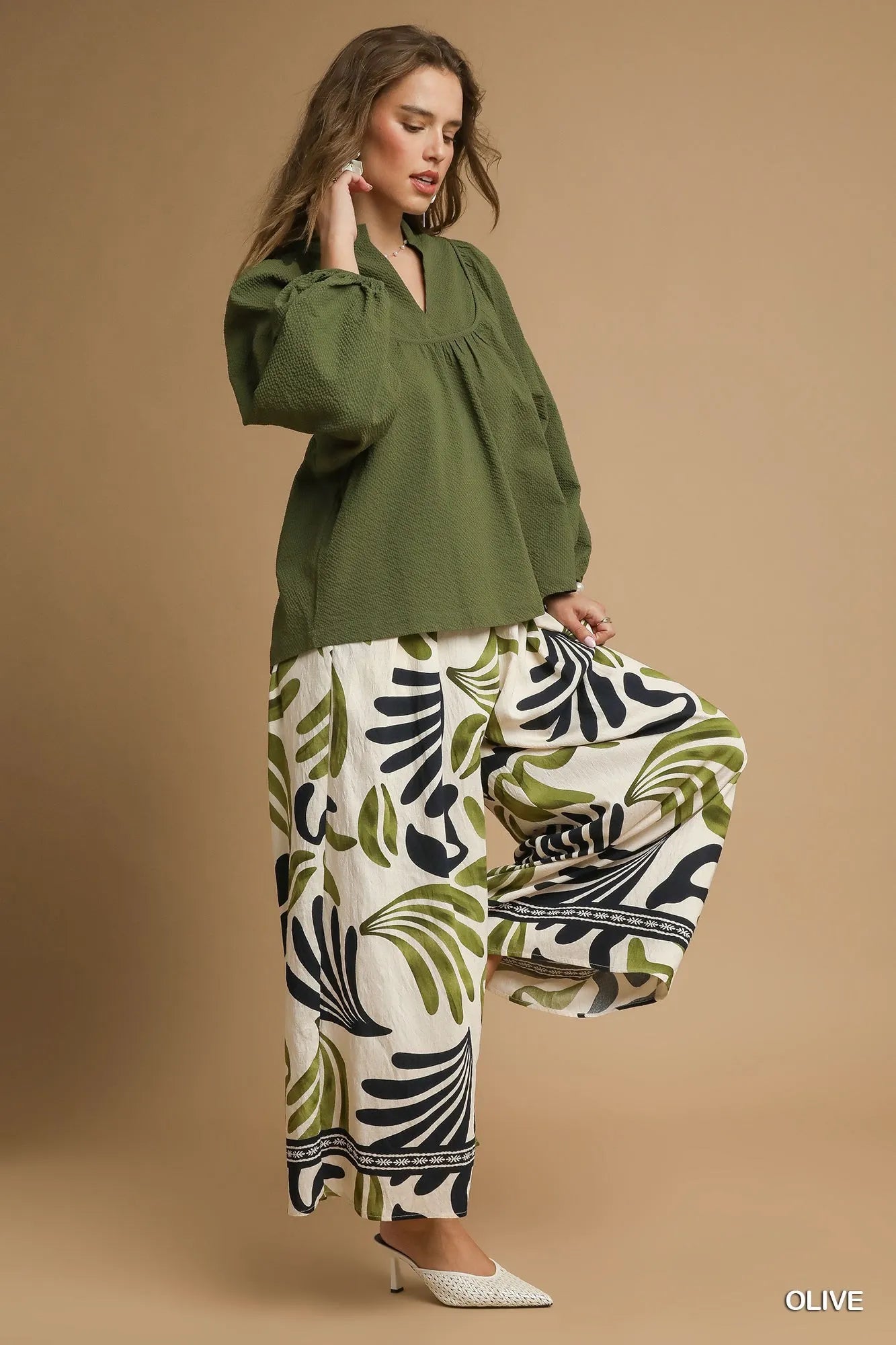 Umgee Textured Notched Blouse with Balloon Sleeves - Tigbul's Variety Fashion Shop