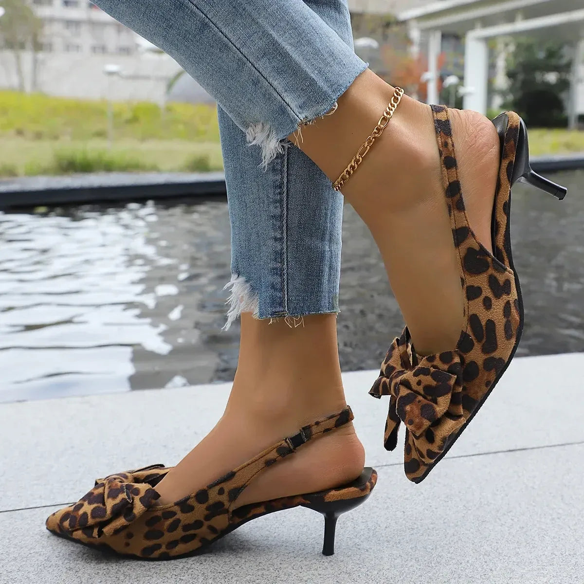 Bow Point Toe Kitten Heels Pumps - Tigbul's Variety Fashion Shop