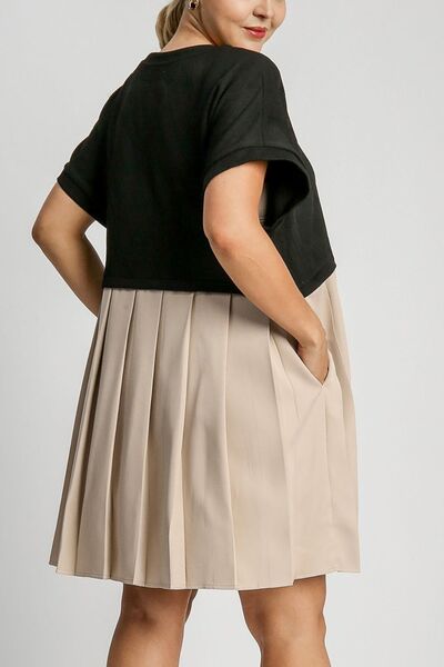 Black Round Neck Pleated Dress with Side Pockets - Tigbul's Variety Fashion Shop