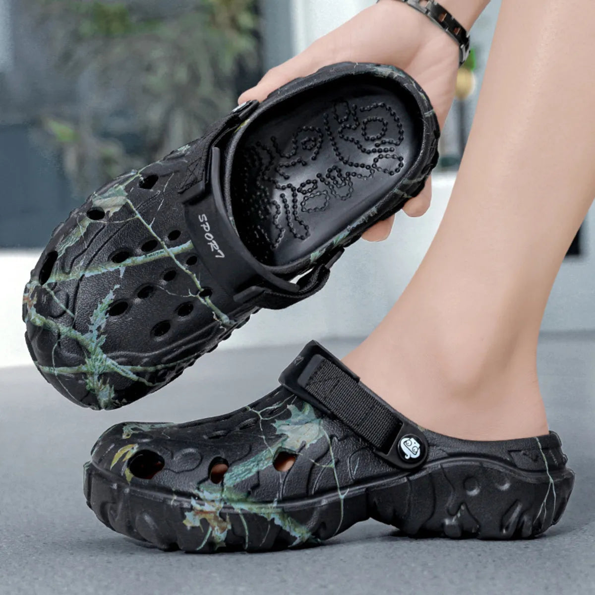 Men's Printed Platform Comfort Clogs Sandals - Tigbul's Variety Fashion Shop