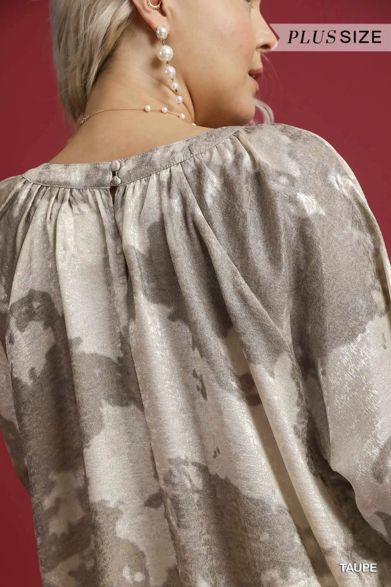 Umgee Full Size Metallic Fabric Blouse with Balloon Sleeves Plus Size - Tigbul's Variety Fashion Shop