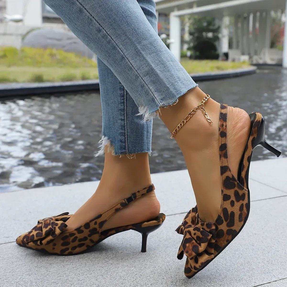 Bow Point Toe Kitten Heels Pumps - Tigbul's Variety Fashion Shop