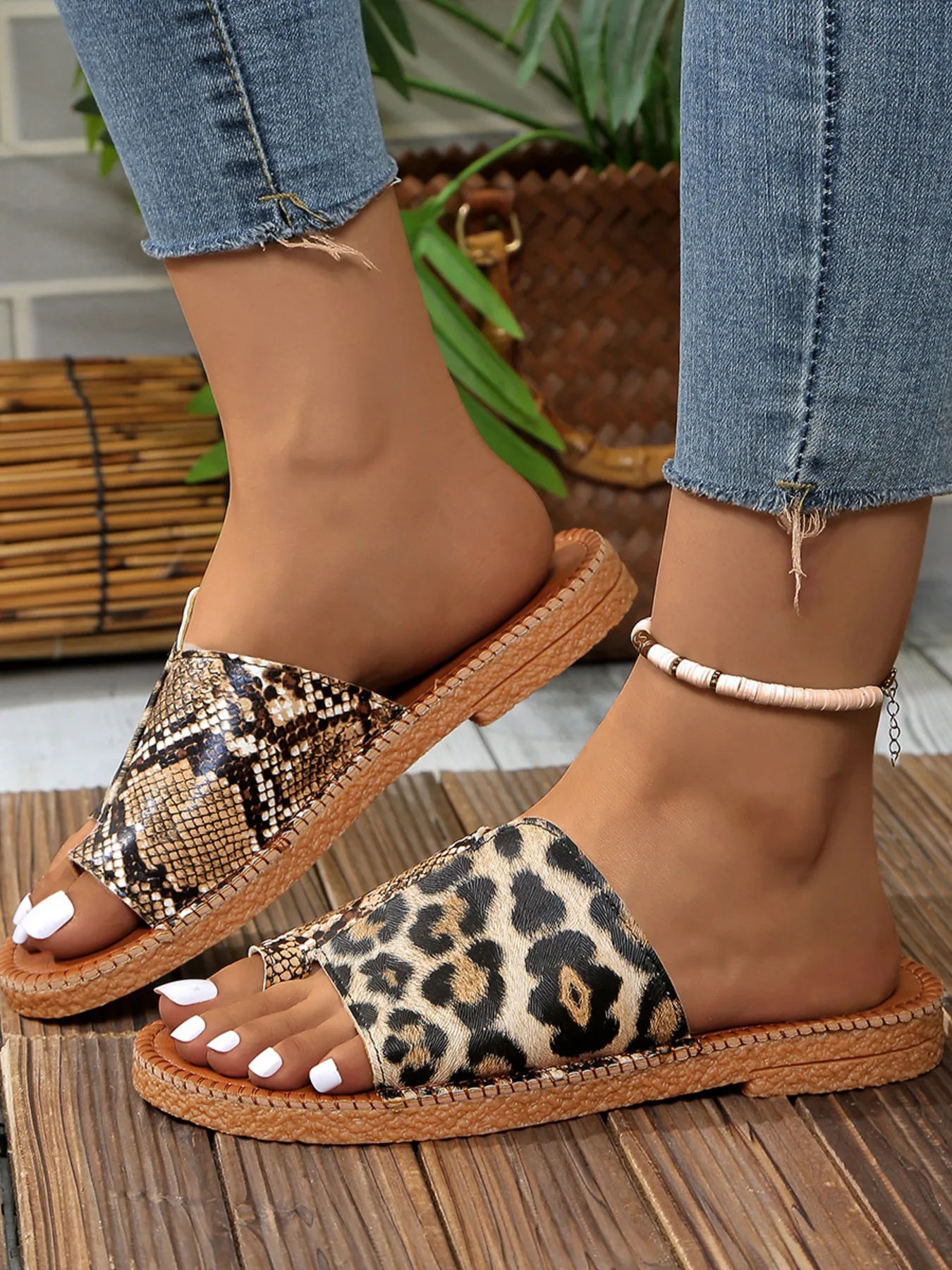 Leopard Print Flat Sandals - Tigbul's Variety Fashion Shop
