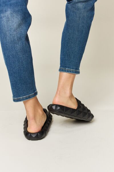 Black Pyramid Stud Toe Band Footbed Sandals - Tigbul's Variety Fashion Shop