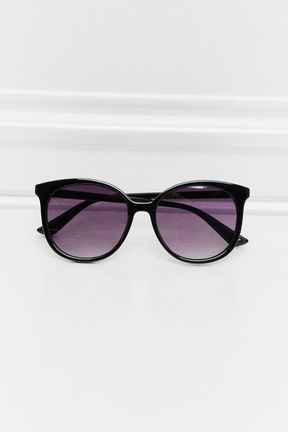 Polycarbonate Frame Full Rim Sunglasses - Tigbul's Variety Fashion Shop