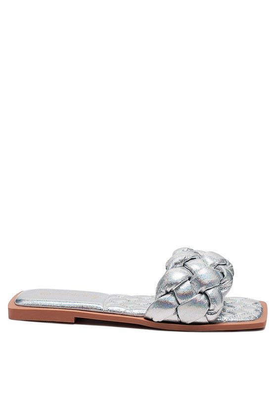 Single silver patent PU slide, woven knot over strap and flat outsole