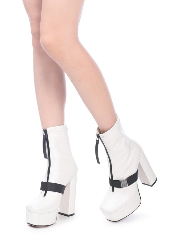 BOOMER CHUNKY HIGH BLOCK HEEL BOOTS - Tigbuls Variety Fashion