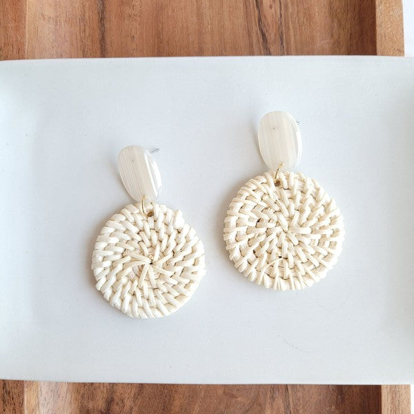 Dominica Earrings - Light Rattan Seashell - Tigbul's Variety Fashion Shop
