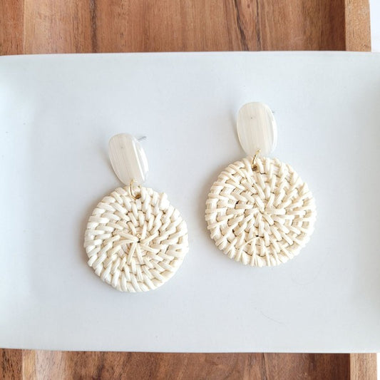 Dominica Earrings - Light Rattan Seashell - Tigbul's Variety Fashion Shop