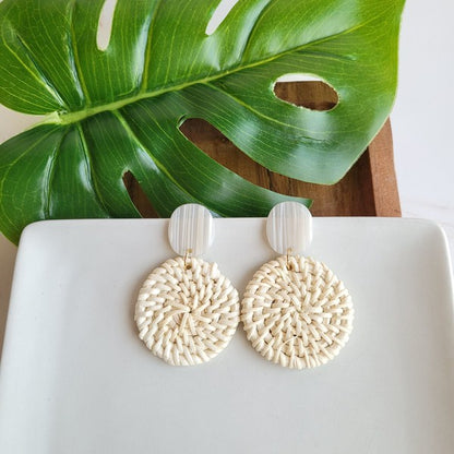 Dominica Earrings - Light Rattan Seashell - Tigbul's Variety Fashion Shop