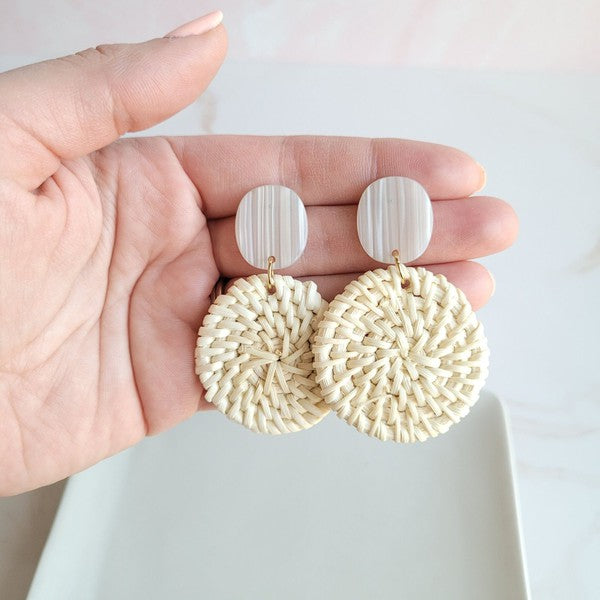 Dominica Earrings - Light Rattan Seashell - Tigbul's Variety Fashion Shop