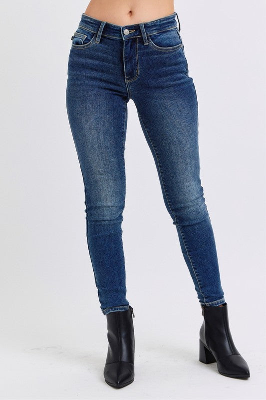 Judy Blue Full Size Mid-Rise Waist Skinny Jeans with Pockets - Tigbul's Variety Fashion Shop