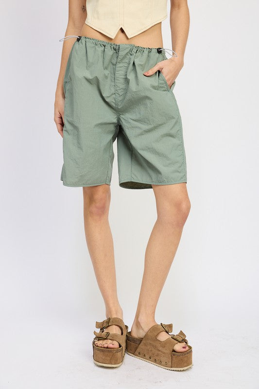 CONTRASTED BERMUDA SHORTS - Tigbul's Variety Fashion Shop