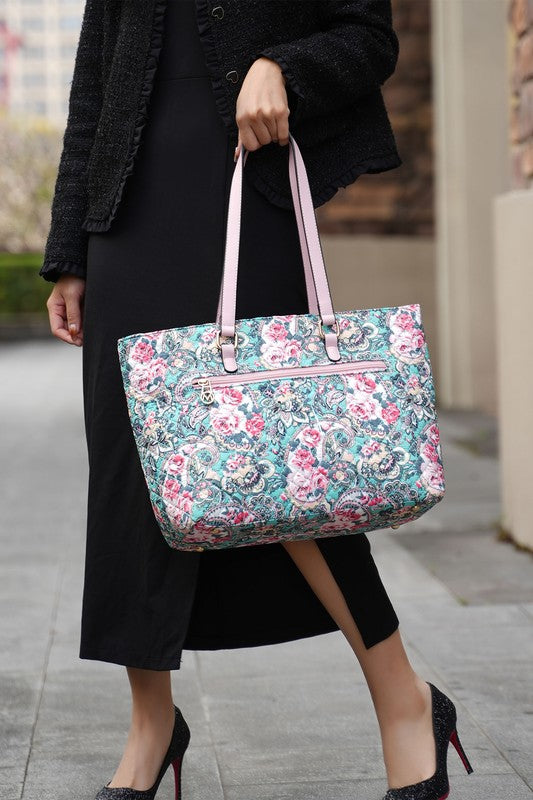 Quilted cotton tote bag, turquoise floral with pink accents and top zip pocket