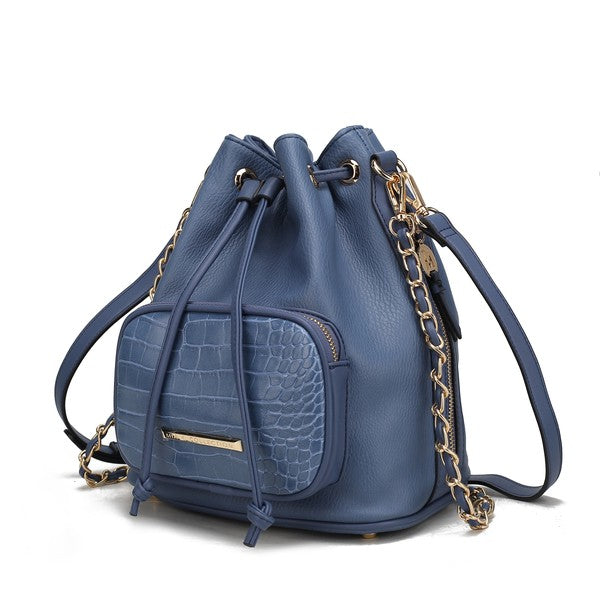MKF Azalea Bucket Bag in Jeansblau mit Kettenriemen, Kordelzug und gepolsterter Fronttasche