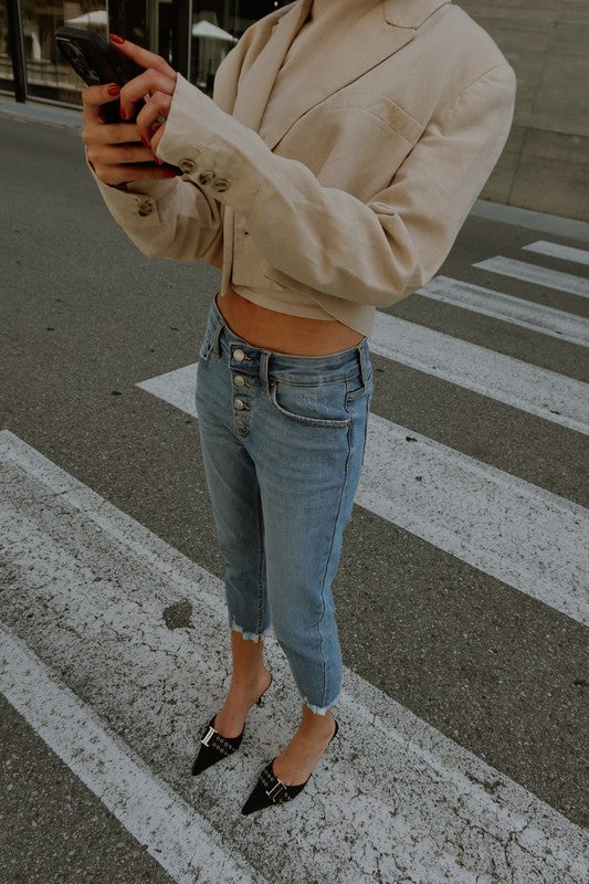 MID RISE EXPOSED BUTTON CAPRI JEANS - Tigbul's Variety Fashion Shop