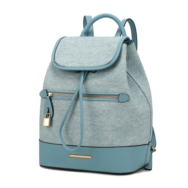 Porsha Rucksack, hellblau, Frontklappe mit Reißverschlussfach und kleinem Metall-Label