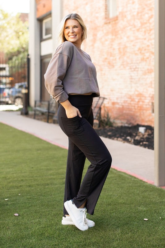 Black Relaxed Fit Straight Leg with Pockets - Tigbul's Variety Fashion Shop