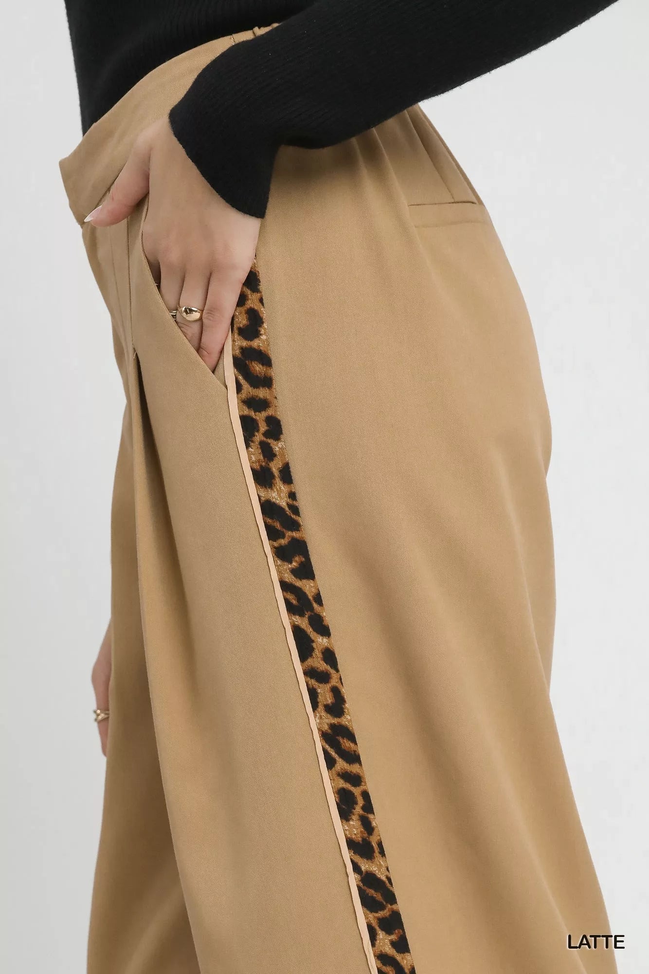 Umgee Front Pleated Wide-Leg Pants with Contrast Trim - Tigbul's Variety Fashion Shop