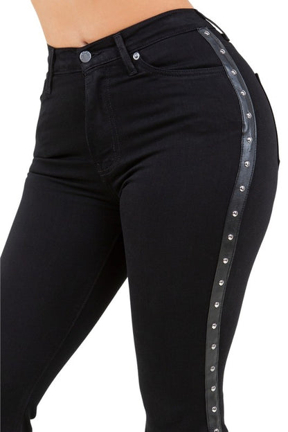 Ropin Bell Bottom Jean Inseam 34 - Tigbul's Variety Fashion Shop