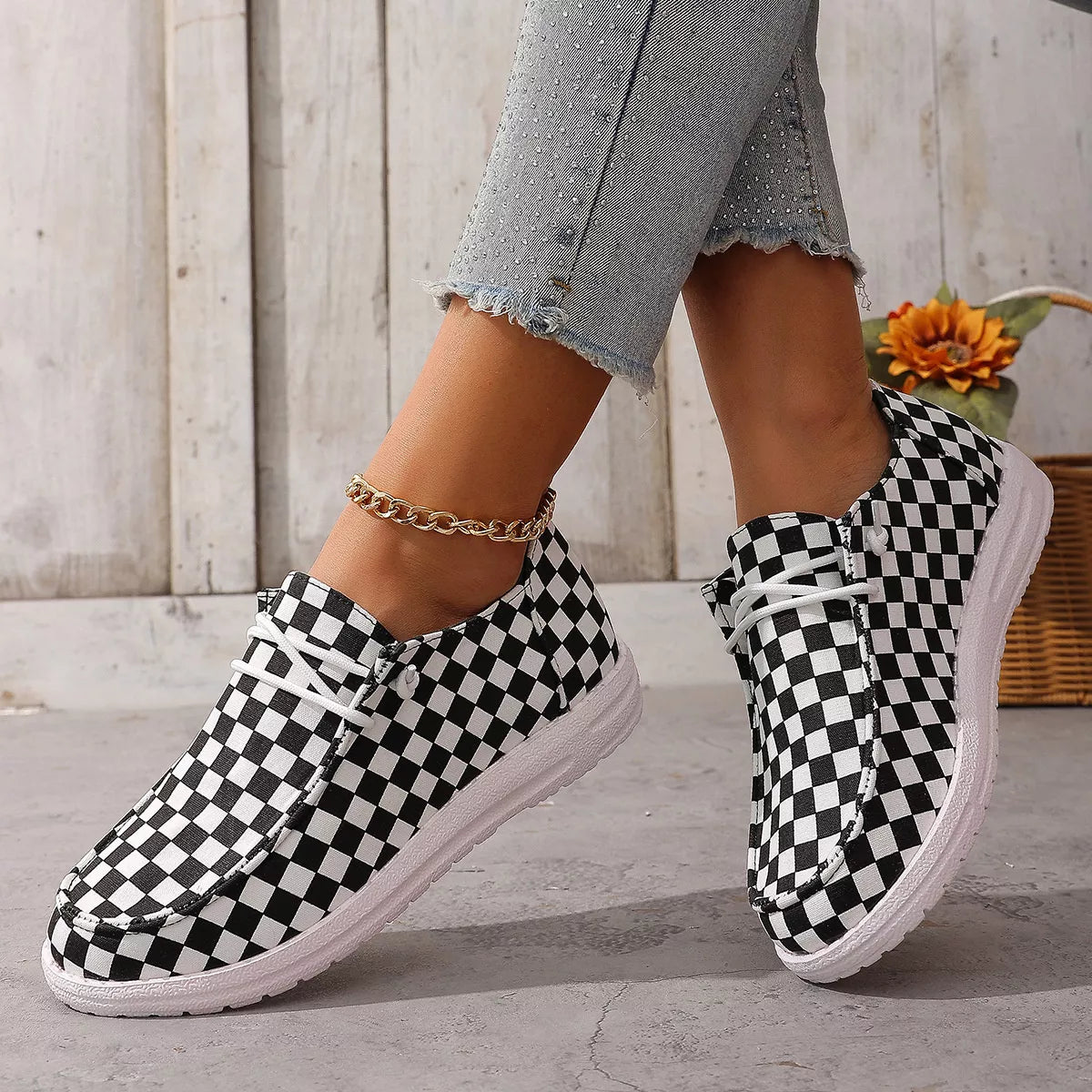 Checkerboard Pattern Casual Sneakers - Tigbul's Variety Fashion Shop