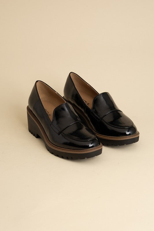 Women's Sophisticated Classic Loafers - Tigbuls Variety Fashion