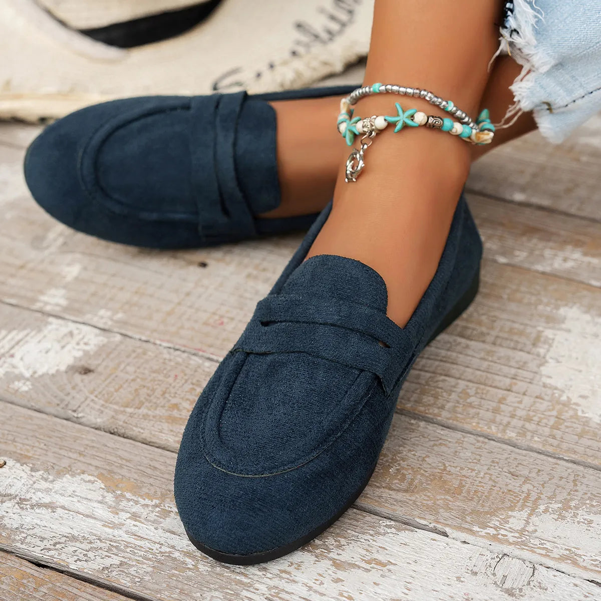 Round Toe Slip-On Flat Shoes - Tigbul's Variety Fashion Shop