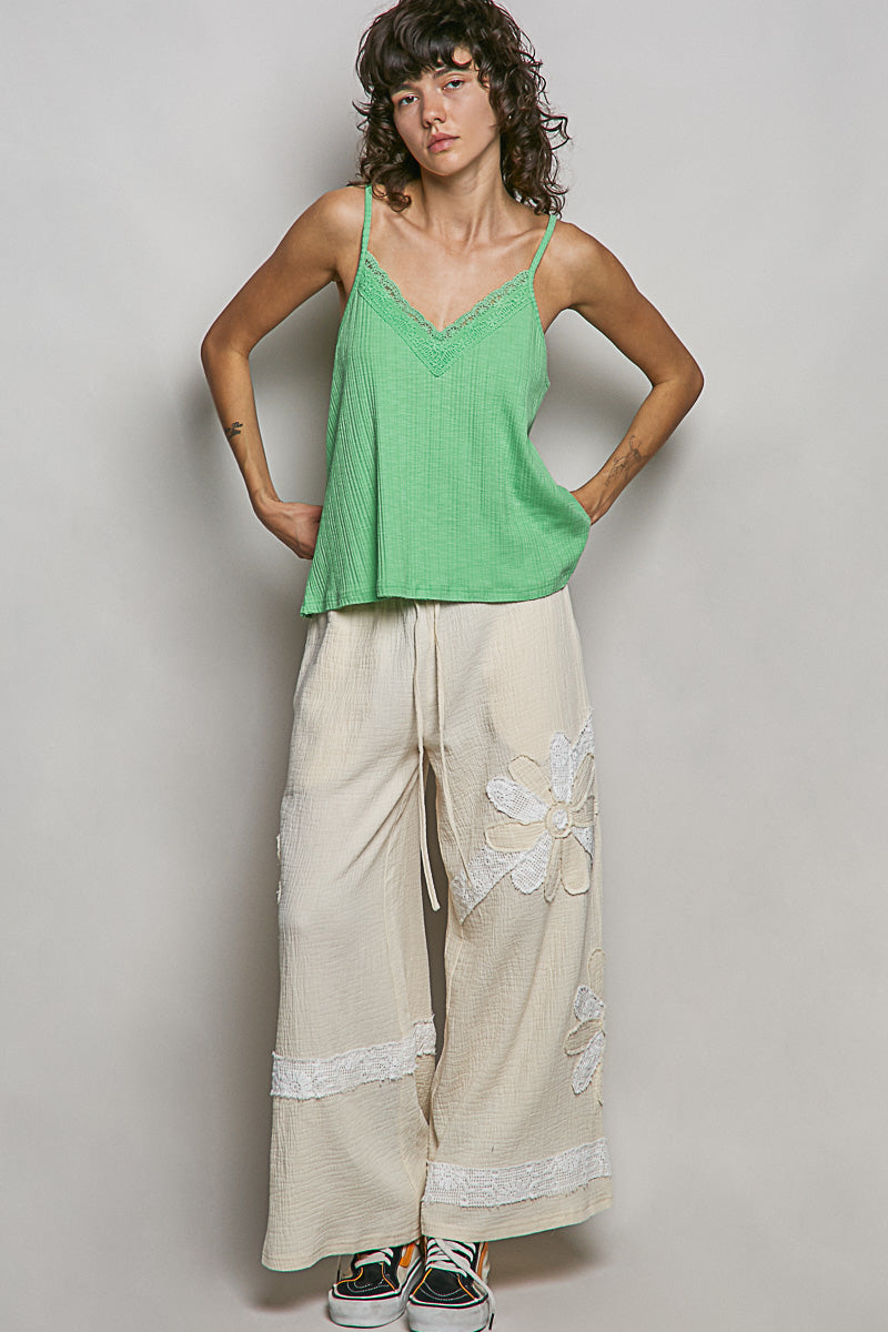 Kelly green lace-trim V-neck textured knit cami, relaxed fit