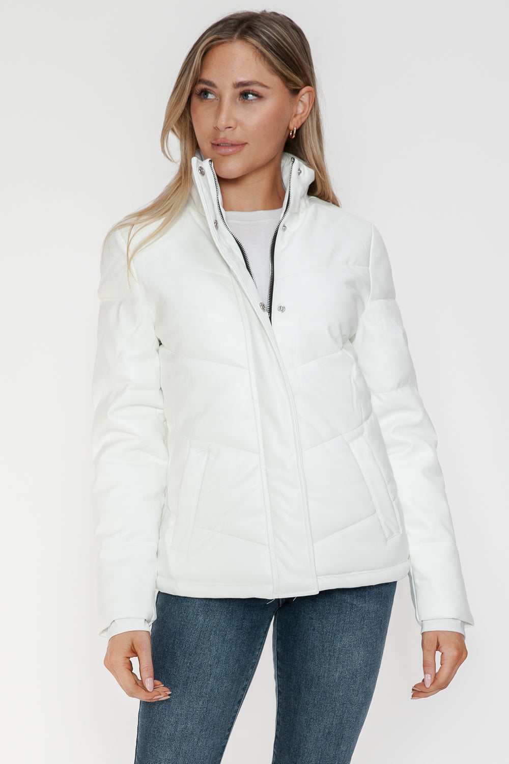 White Pocketed Zip Up Turtleneck Puffer Jacket