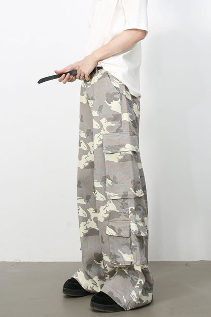 Men's Camouflage Wide Leg Cargo Jeans - Tigbul's Variety Fashion Shop
